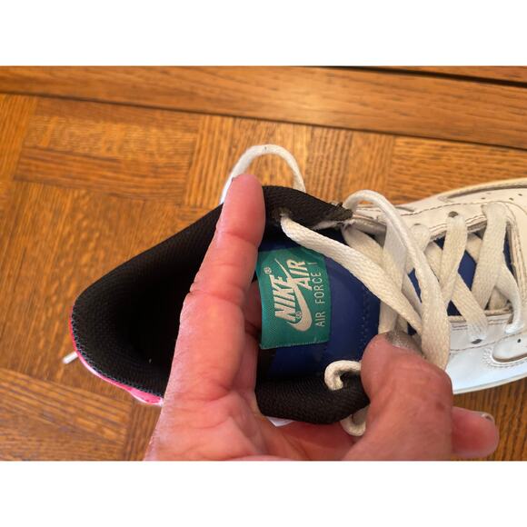 Nike Air Force One Low crayon white sneaker size 5 - Picture 5 of 7